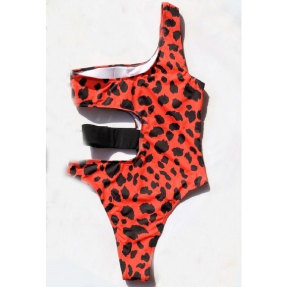 Alli Cat - Picture 2 of 2